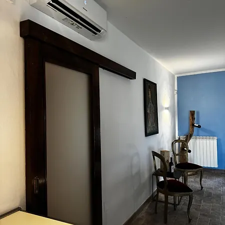 Konukevi Relais Castello Magona -