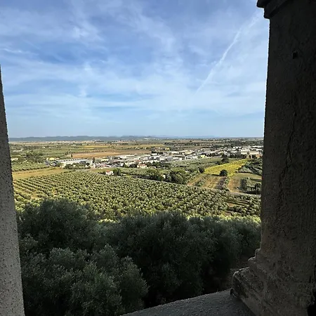 Konukevi Relais Castello Magona -